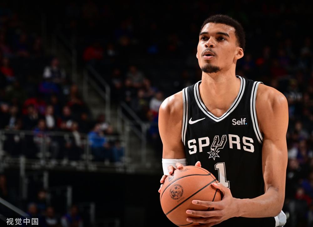 样的年轻球 样的年轻球