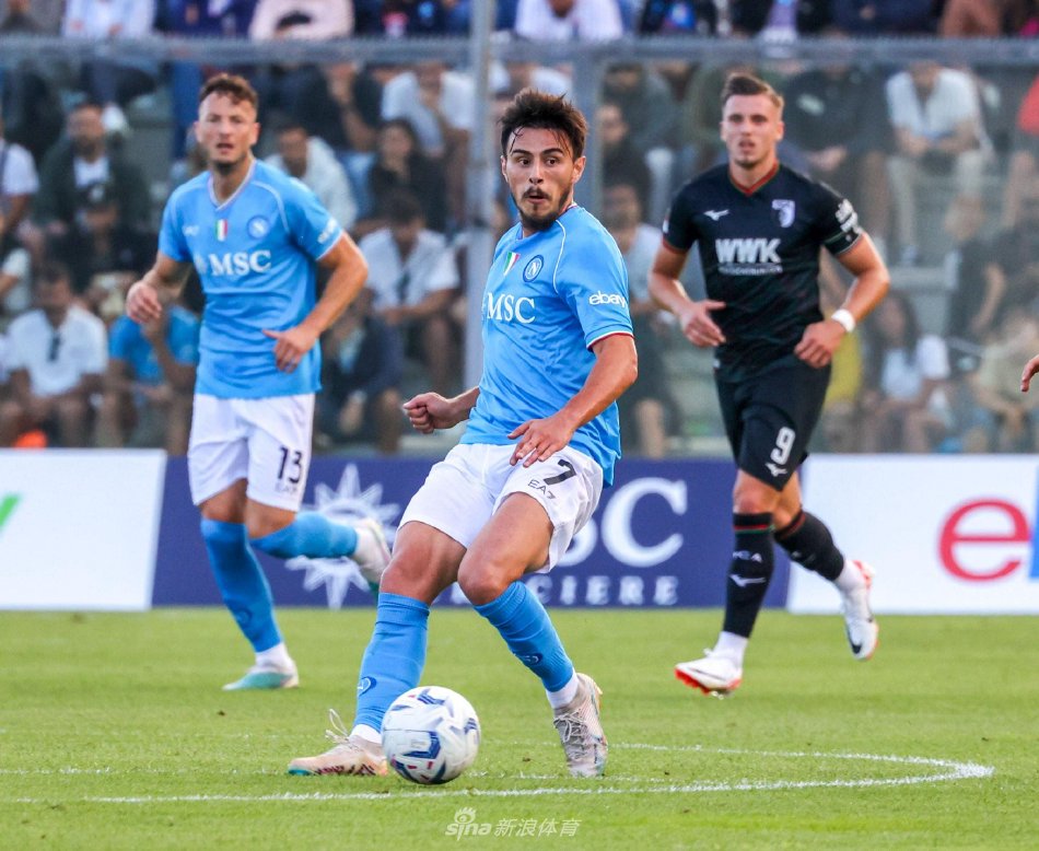 会经验丰富 会经验丰富